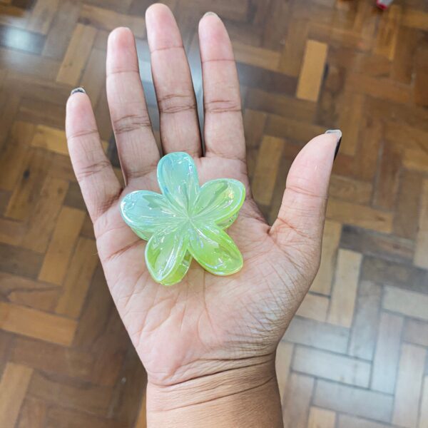 Presilha Piranha Flor TRANSPARENTE COLORFUL 6 cm - IMPORTADO - PACOTE 6 UND