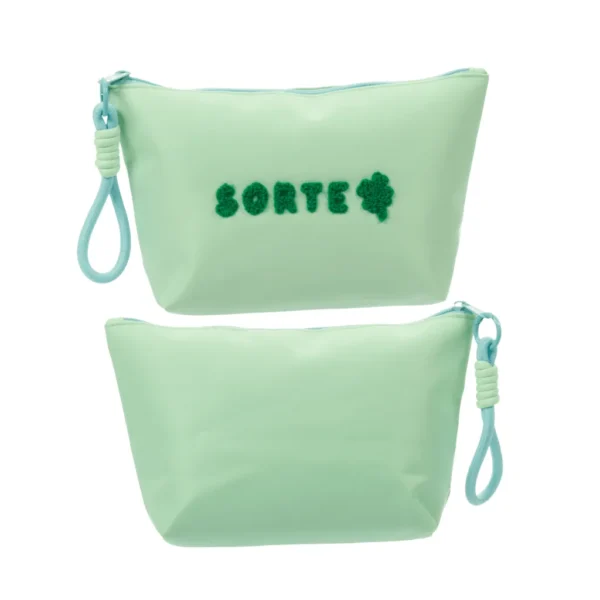 Necessaire c/ Alça Letra Plush Verde SORTE 15x25x7cm - FLORIE - UND