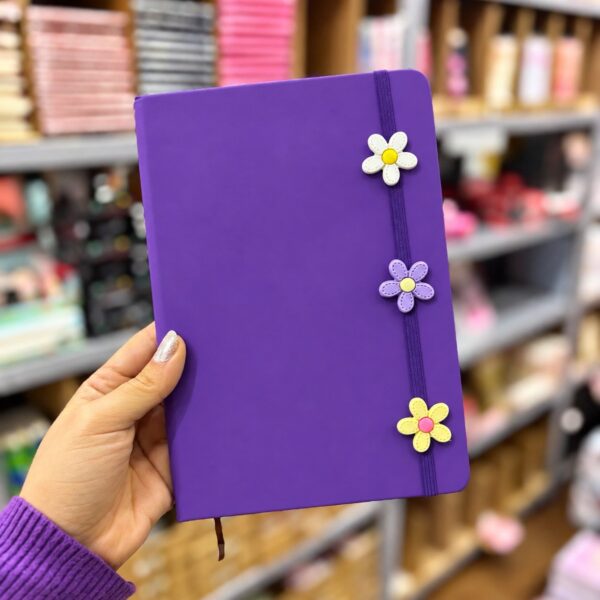 Caderno Capa Dura SKETCHBOOK  s/ Pauta Lilás Flor 14,5x15,5cm - IMPORTADO - UND