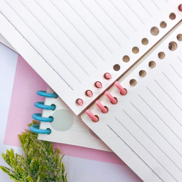 Caderno B5 Espiral Reposicionável Happy Cat 64 fls 17,8x25,2cm - IMPORTADO - UND